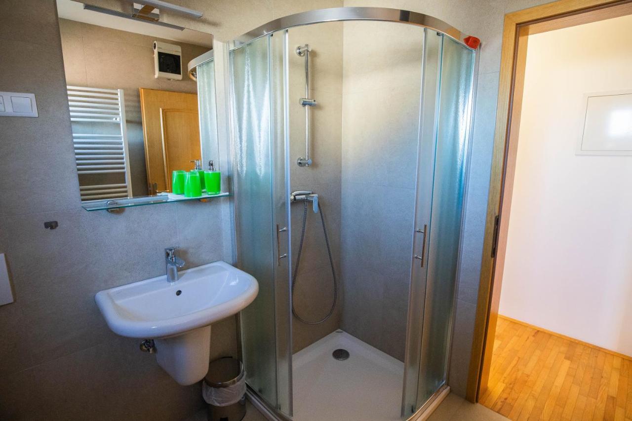 Apartment Juric Maribor Exteriör bild